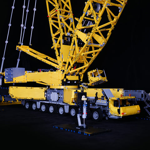 LG17 Crane Model DIY Assembly Building Blocks Set (Dynamic Version/12135PCS/Yellow)